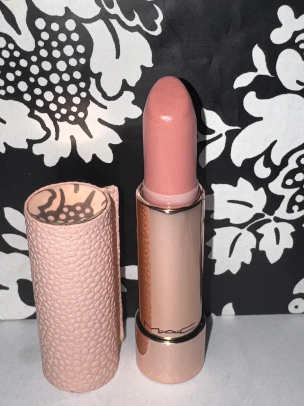 MAC 3N Lipstick-Making Pretty